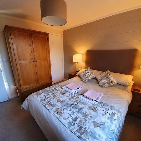 Jaw-Dropping Lodge With Hot Tub On Lake Windermere Zewnętrze zdjęcie